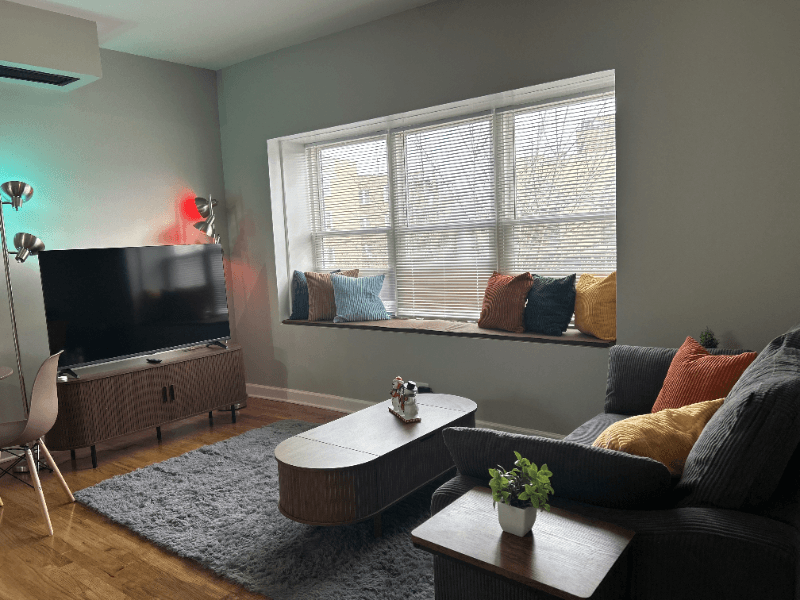 CHICAGO Condo: 3034 W Montrose Ave