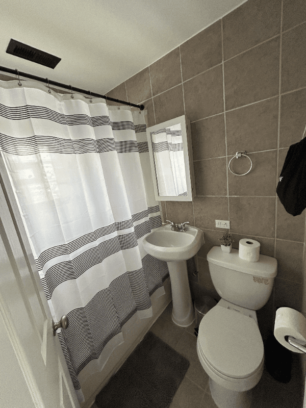 CHICAGO Condo: 3034 W Montrose Ave