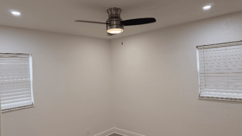 Tampa House: 8708 N Pawnee Ave,