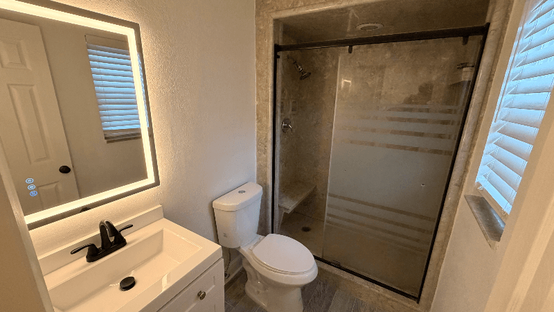Tampa House: 8708 N Pawnee Ave,
