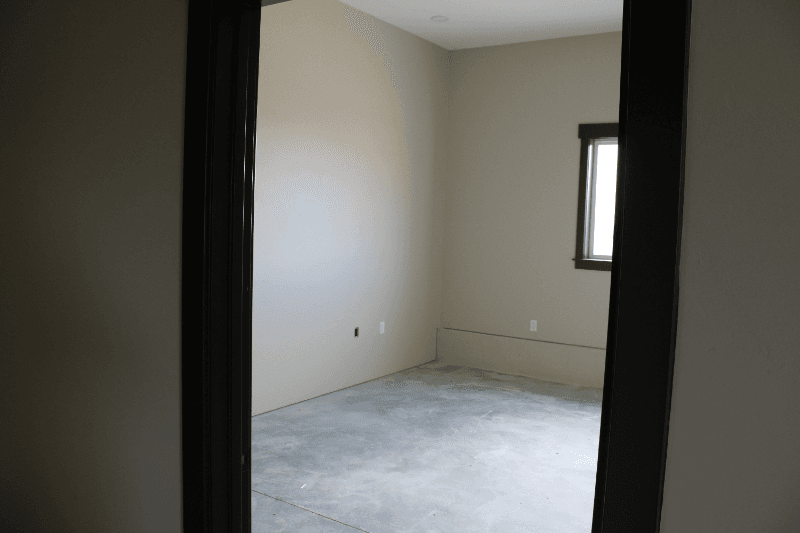 Blackfoot House: 61 W 465 N