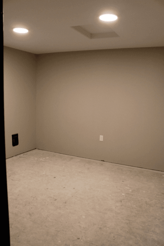 Blackfoot House: 61 W 465 N