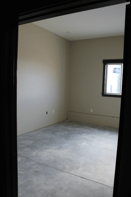 Blackfoot House: 61 W 465 N