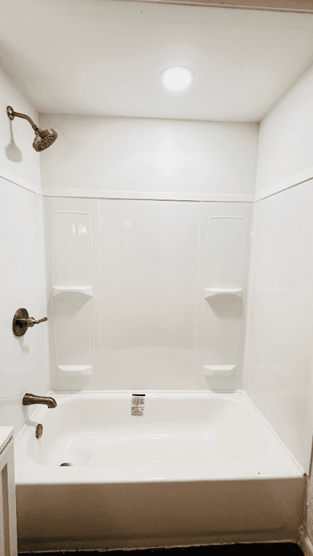 Saint Clair House: 13 N 2nd St