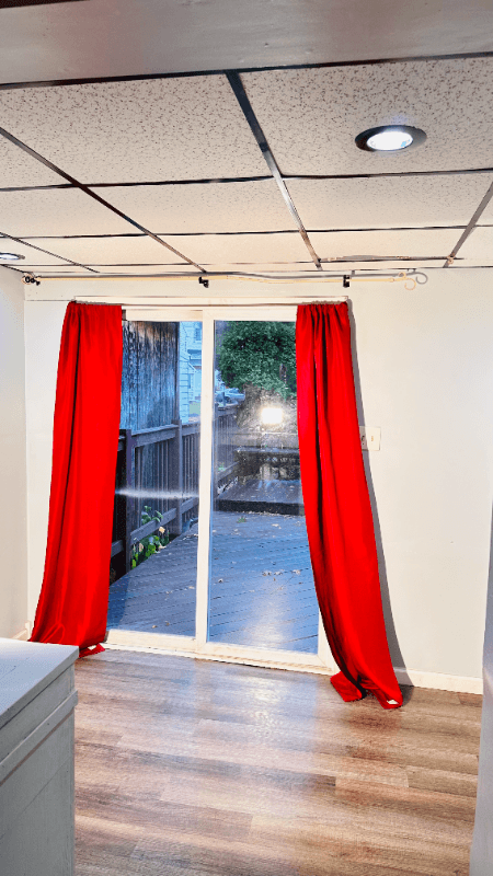 Saint Clair House: 13 N 2nd St