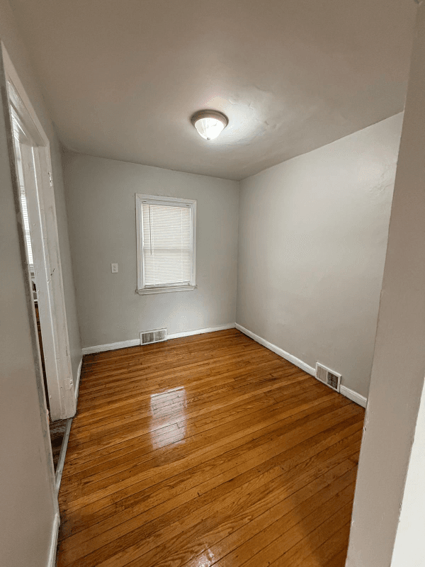 Detroit Apartment: 1890 Ewald Cir