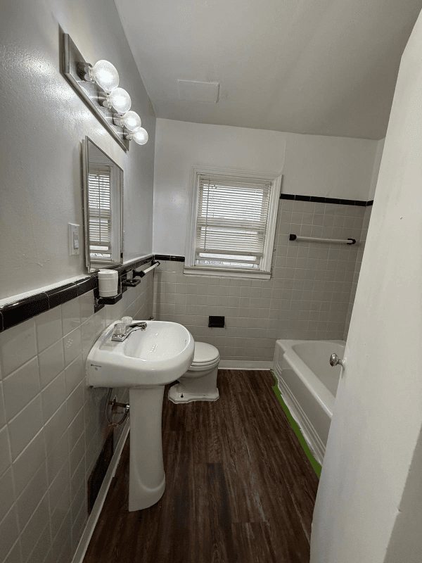 Detroit Apartment: 1890 Ewald Cir