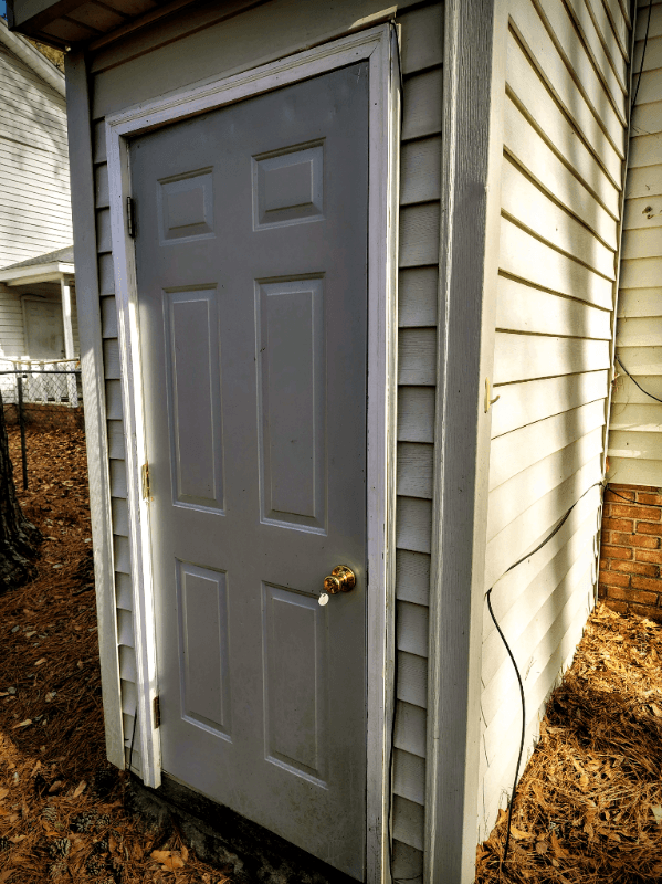 Columbia House: 112 Leila lane