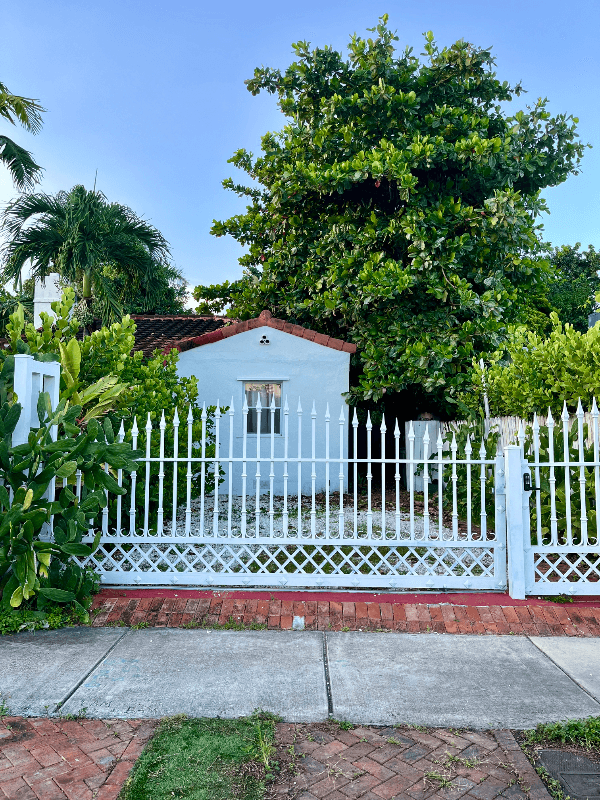 Miami House: 679 NE 87th St
