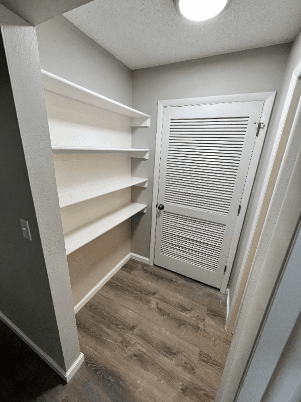Brighton Apartment: 221 Jessup Street