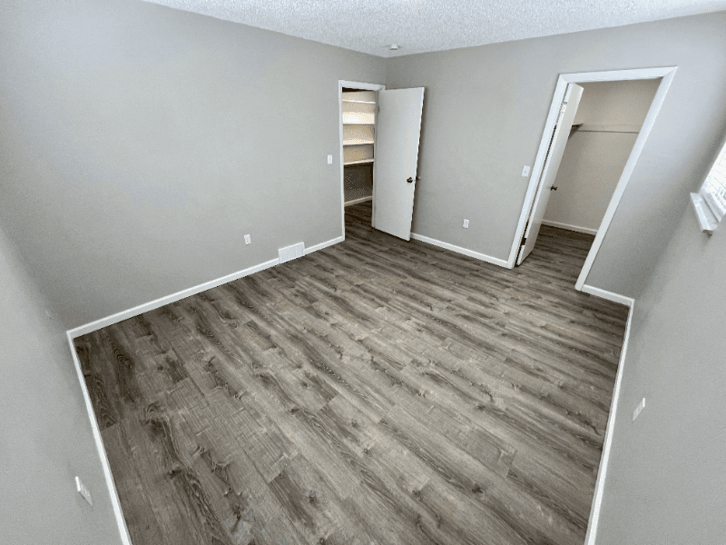 Brighton Apartment: 221 Jessup Street
