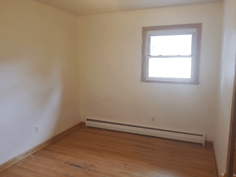 Superior House: 1706 E 5th St