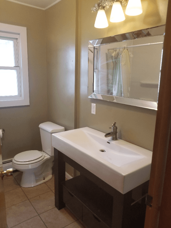 Superior House: 1706 E 5th St