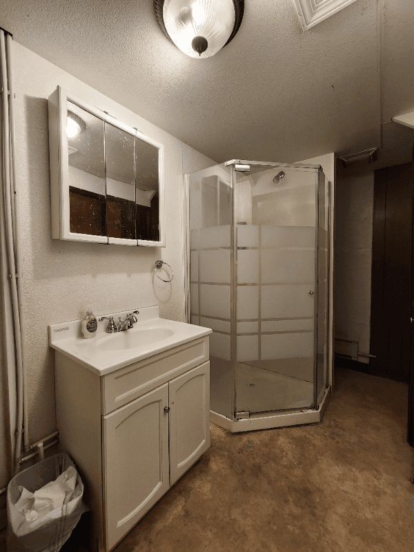 Superior House: 1706 E 5th St