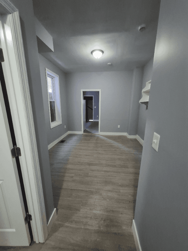 Trenton Apartment: 180 Walnut Ave