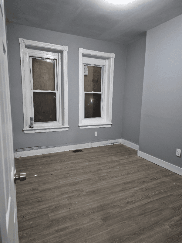 Trenton Apartment: 180 Walnut Ave