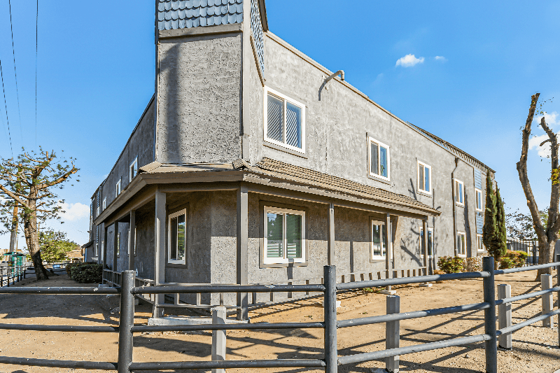 Palmdale Apartment: 1005 E Avenue R