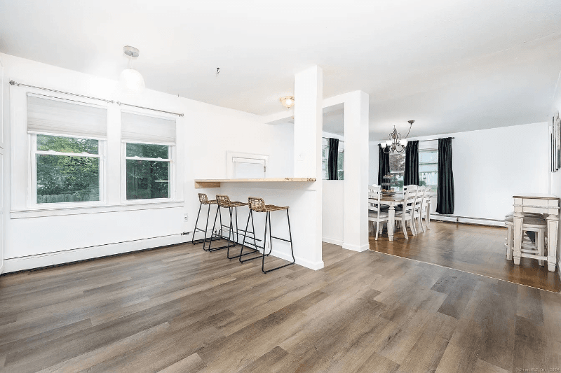 Vernon House: 29 1/2 Mountain Street