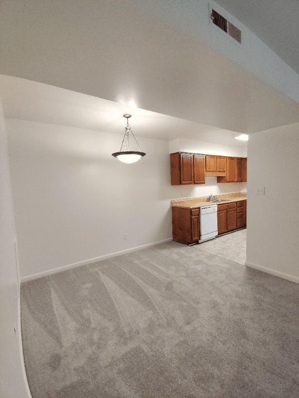 Lynchburg Apartment: 600 Reusens Road