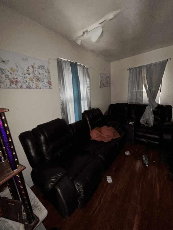 East Saint Louis House: 5617 Warren Ave