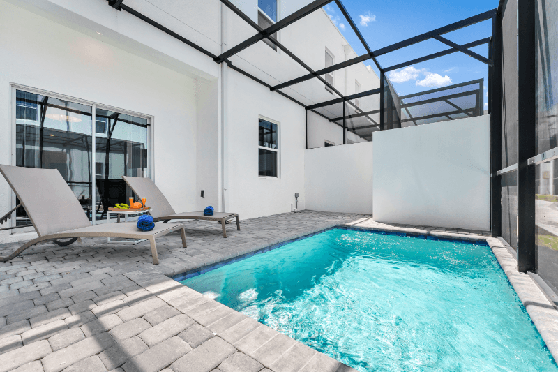 Davenport Townhome: 649 trikomo dr