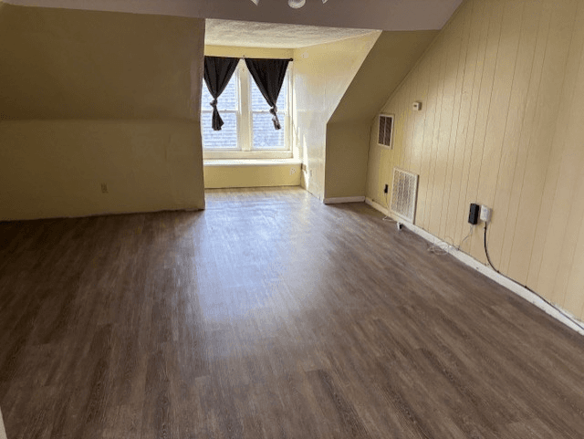 Vincennes Apartment: 609 N 6th St