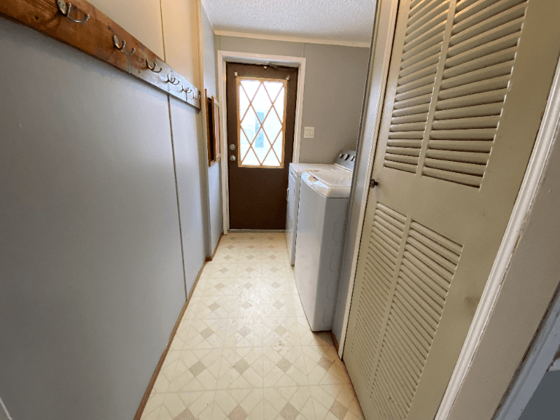 Milford House: 1914 borman Ct