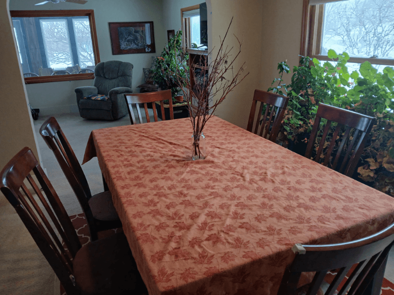 Newberry Single Room: 321 W McMillan Ave