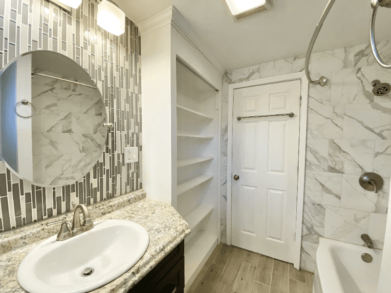 Danville Apartment: 44 N HUNGTINGTON