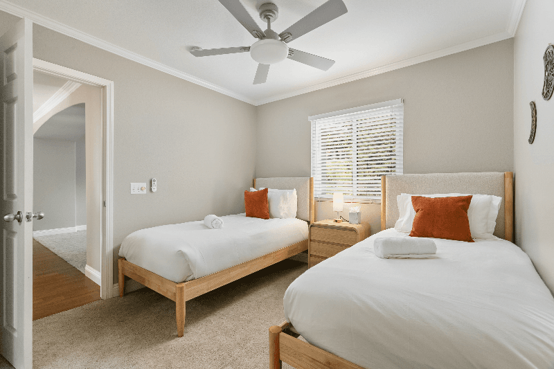 Oceanside House: 5442 Toucanet Court