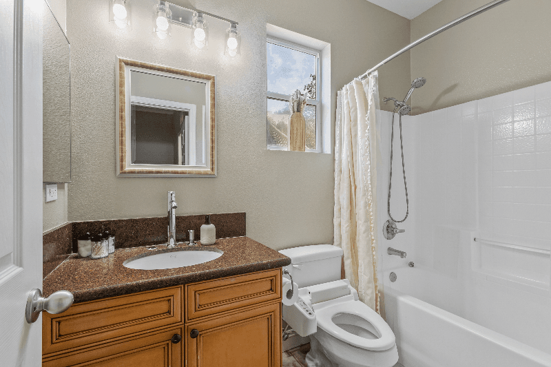 Oceanside House: 5442 Toucanet Court