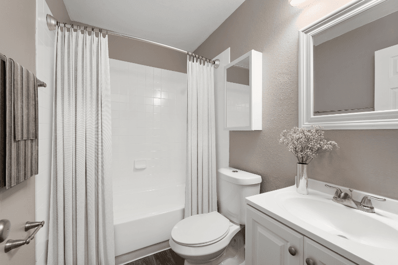 Brighton Apartment: 65 N Kuner Rd