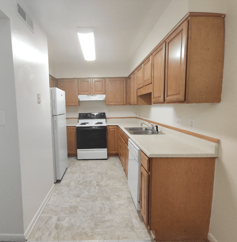 Lynchburg Apartment: 600 Reusens Road