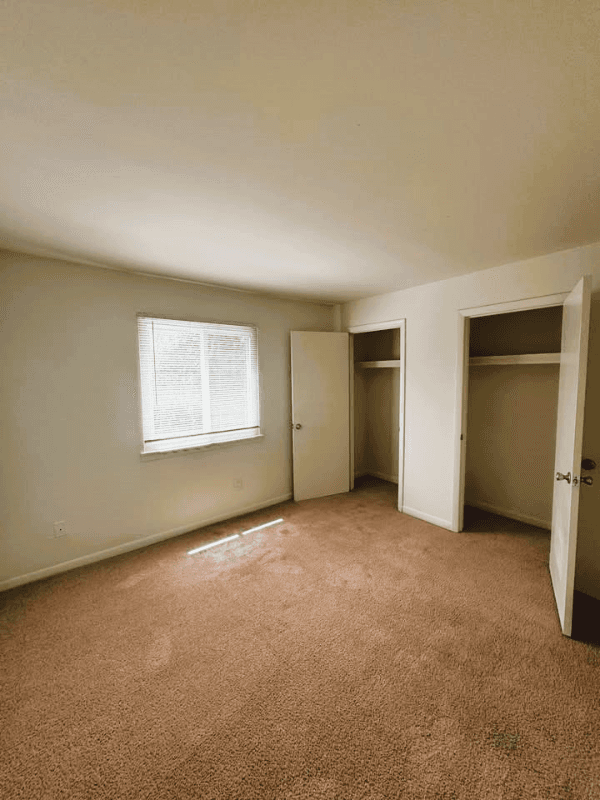 Lynchburg Apartment: 600 Reusens Road