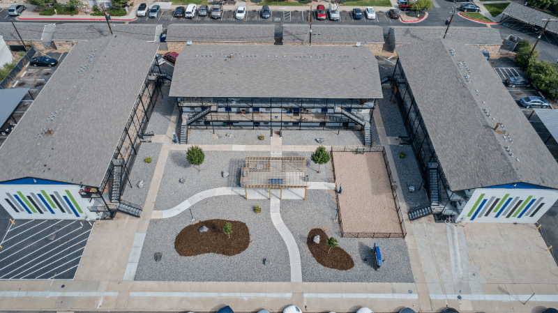 Brighton Apartment: 101 W Egbert St