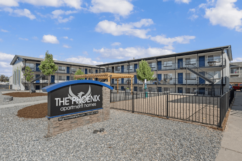 Brighton Apartment: 101 W Egbert St