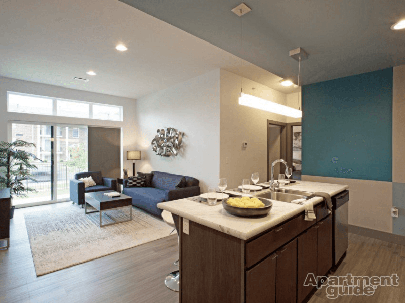 Springfield Single Room: 1243 E Cherry