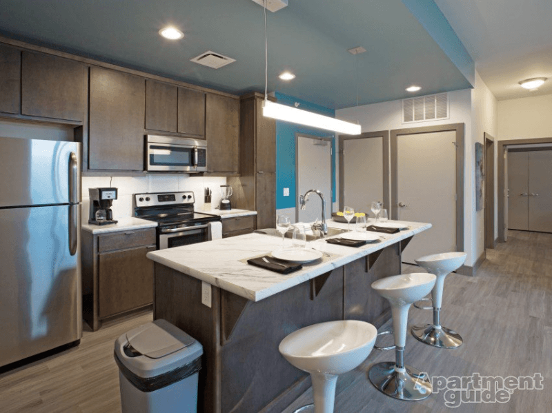 Springfield Single Room: 1243 E Cherry