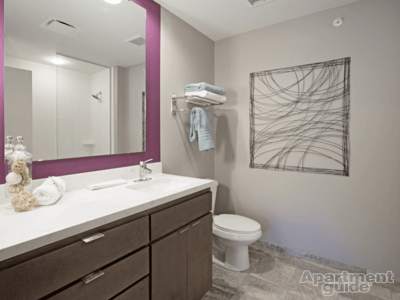 Springfield Single Room: 1243 E Cherry