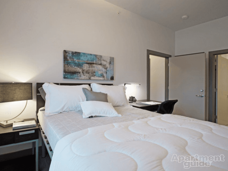Springfield Single Room: 1243 E Cherry