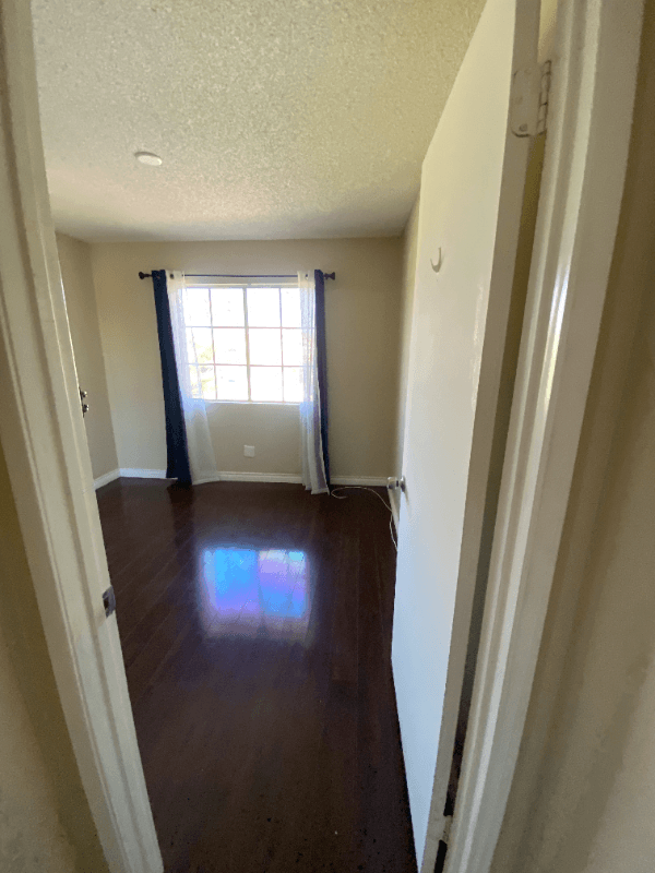 Lake Elsinore House: 16502 Mango Way