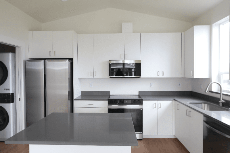 Happy Valley House: 12909 SE Ridgecrest Rd