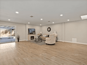 Simi Valley House: 2058 malcolm st