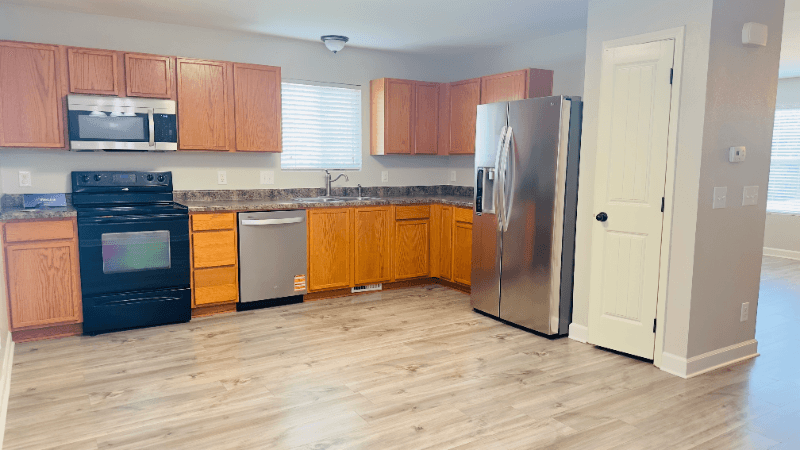omaha House: 19404 x street