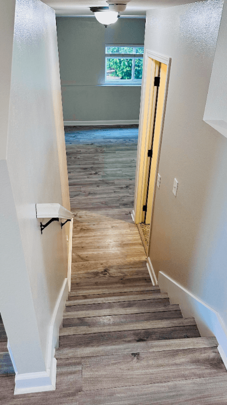 omaha House: 19404 x street