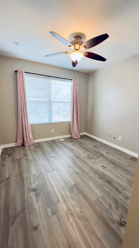 omaha House: 19404 x street