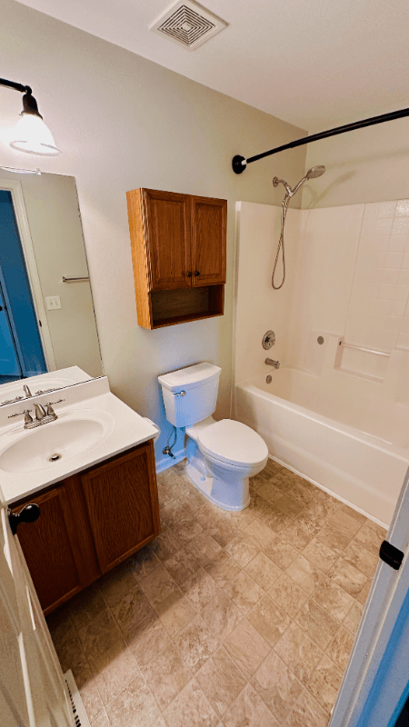 omaha House: 19404 x street