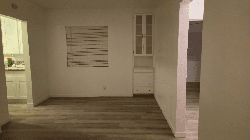 Bakersfield House: 725 31st St.
