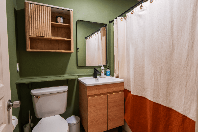 SALT LAKE CITY House: 1748 S 200 E