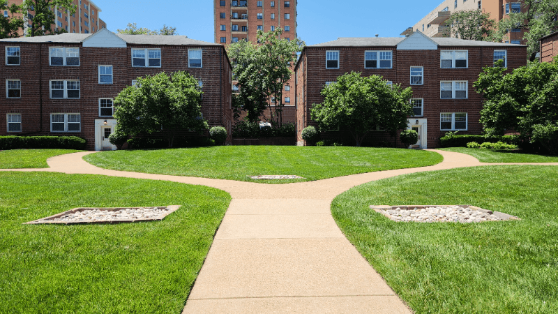 Clayton Apartment: 803 Westwood Dr